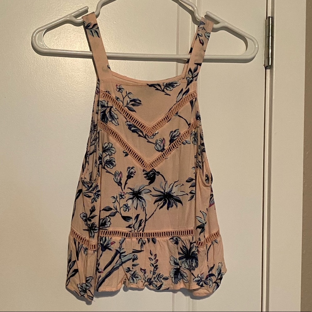 Kendall & Kylie Crop top